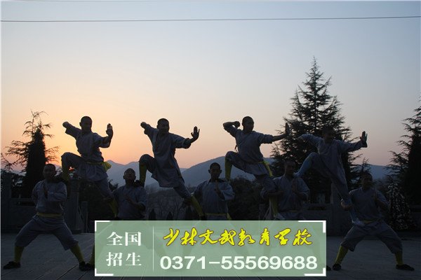 家長(zhǎng)怎么用行動(dòng)來(lái)感化處于青春期的孩子