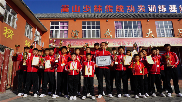 家長能不能過于寵依賴性過強的孩子