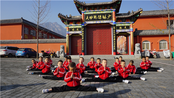 中考時(shí)孩子的叛逆怎么辦